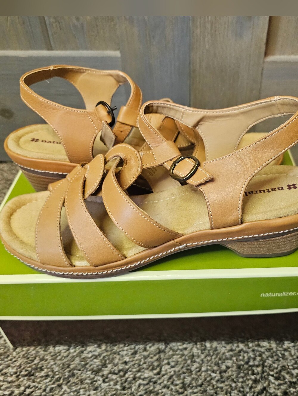 Women's Naturalizer Sandals sz 10